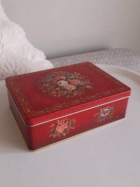 Vintage Red Floral Decorative Tin Box